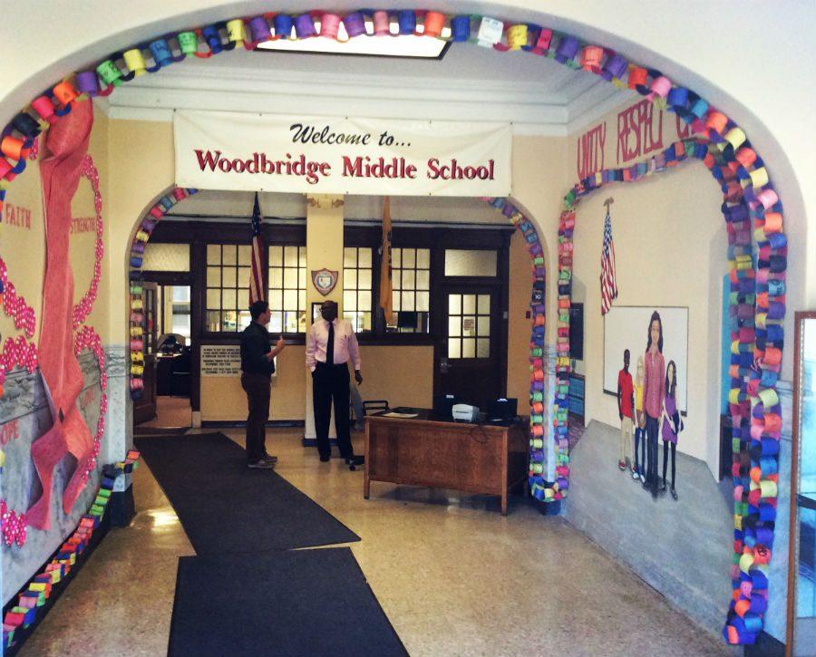 The front hallway of WMS decorated with the unity chain and for breast cancer awareness.