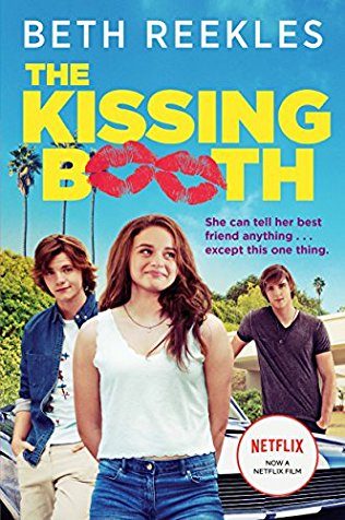 KISSING BOOTH N THE SPOTLIGHT:in this picture we could see the main characters. 