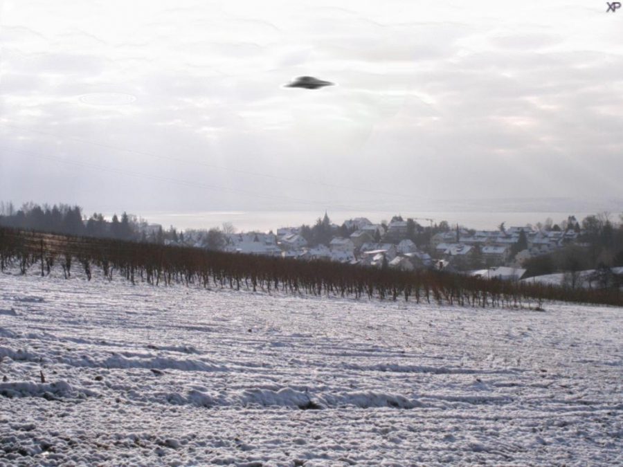 Photo via https://de.m.wikipedia.org/wiki/UFO under the Creative Commoms License