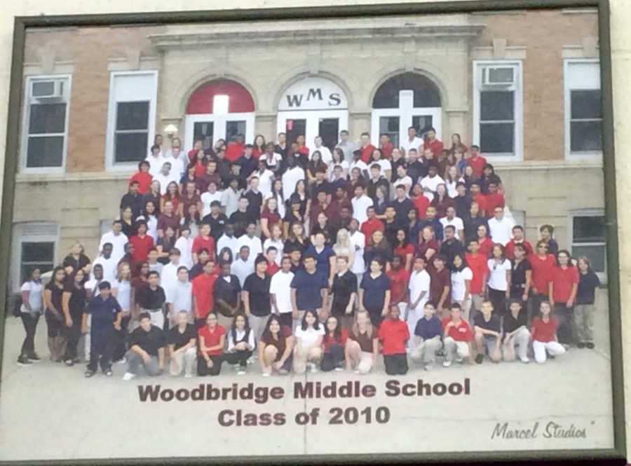 WMS+class+of+2010+in+their+school+uniforms.