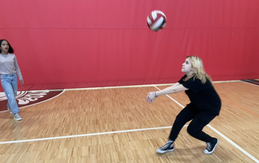 SPRING INTO SCHOOL SPORTS: WMS 7th grade students play volleyball in gym class to prepare. 