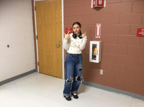 FIT CHECK: Gianna poses outside of her coding class