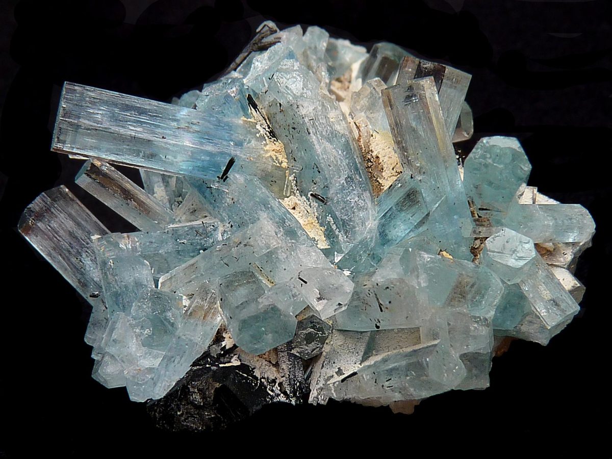 Photo from https://commons.wikimedia.org/wiki/File:Aquamarine_J1.JPG under the Creative Commons License.