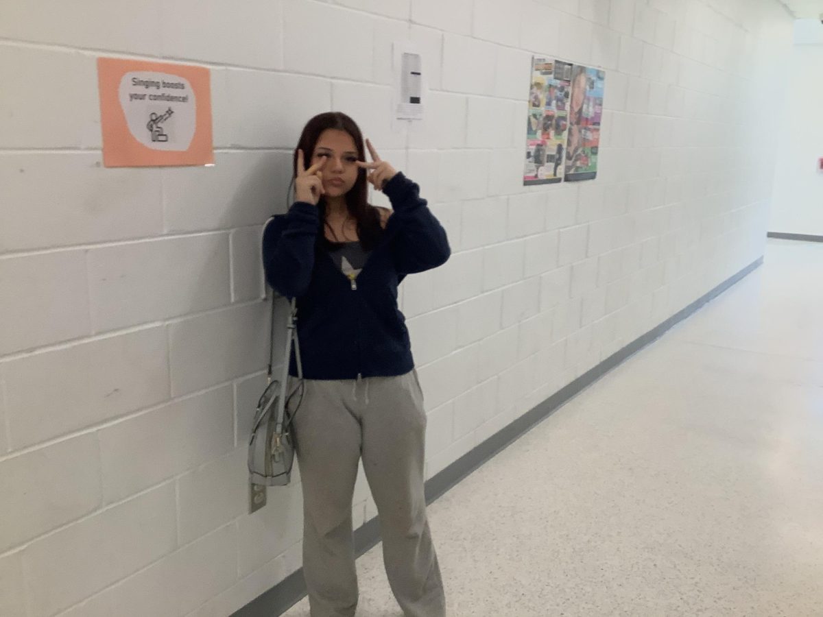 Isabella Casasola I an 7th grader at WMS. She loves creative and colorful outfits. Her favorite is sweats sneakers and a blue top.
