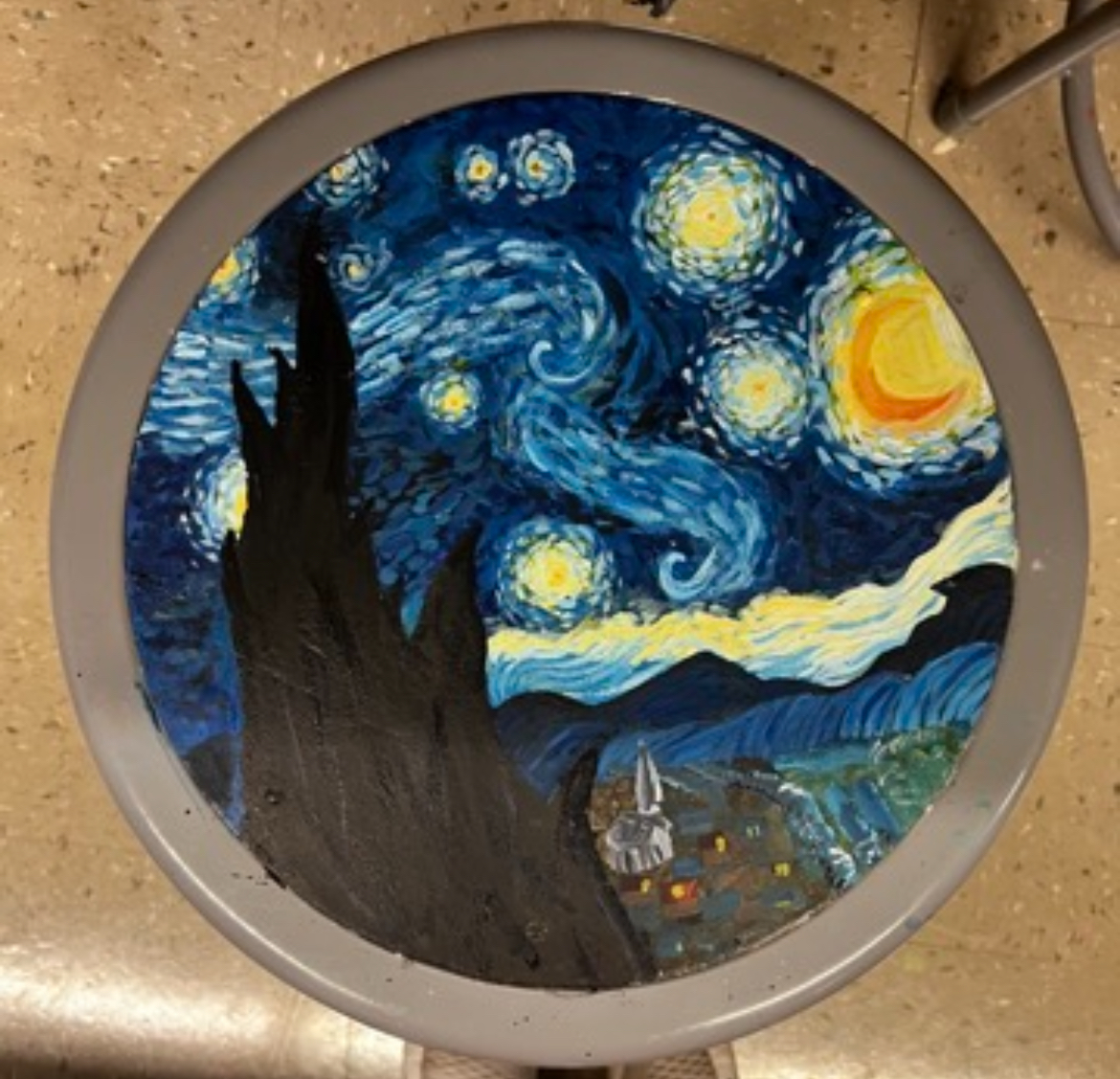 Stool painted by Gabrielle Tonelli
